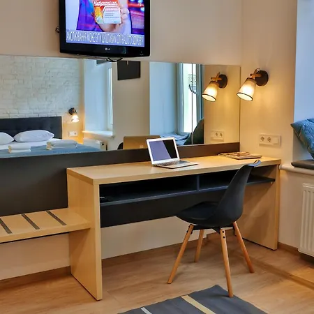 Ivana Fedorovycha 30, Street Apartmán