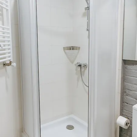 Ivana Fedorovycha 30, Street Apartmán *