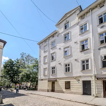 Ivana Fedorovycha 30, Street