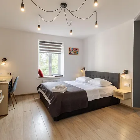 Ivana Fedorovycha 30, Street *