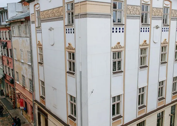 Ivana Fedorovycha 30, Street Apartament