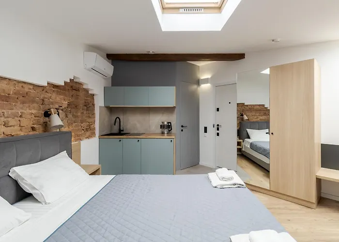 Ivana Fedorovycha 30, Street Apartament