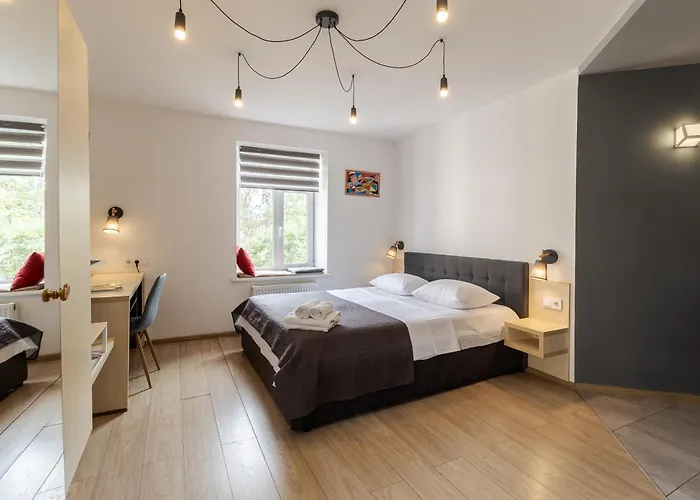 Ivana Fedorovycha 30, Street *