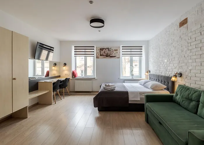 Ivana Fedorovycha 30, Street Apartament